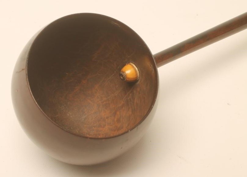 A GEORGIAN TREEN TODDY LADLE Image