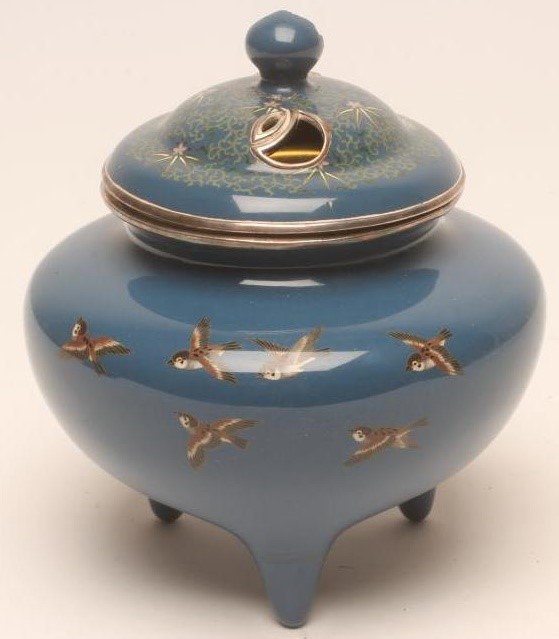 A JAPANESE CLOISONNE ENAMEL CENSOR AND COVER of baluster form raised upon three peg feet Image