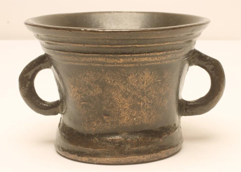 A BRONZE TWIN LUGGED MORTAR Image