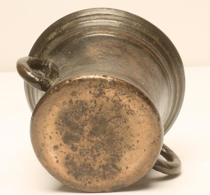 A BRONZE TWIN LUGGED MORTAR Image