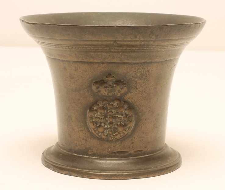 A BRONZE MORTAR Image