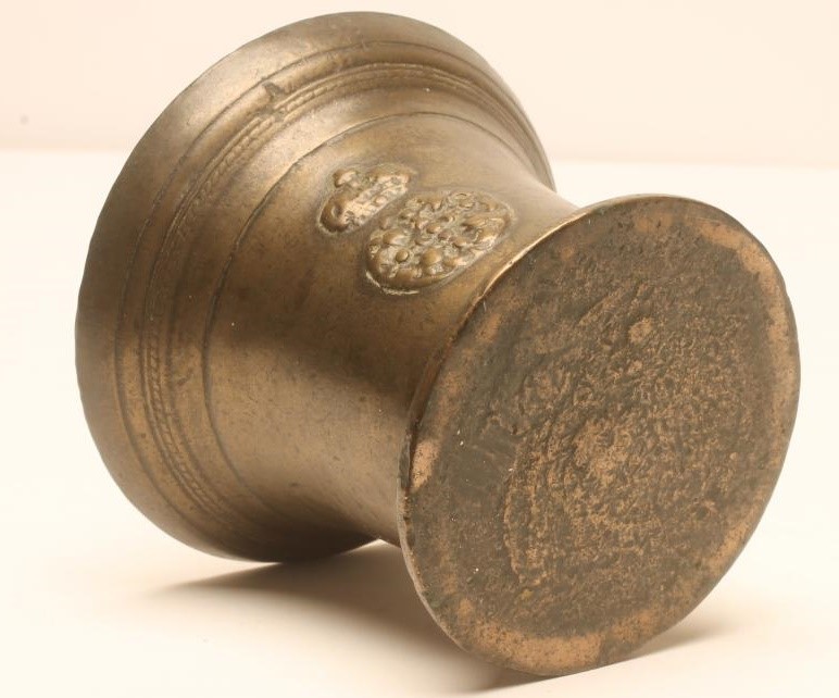 A BRONZE MORTAR Image