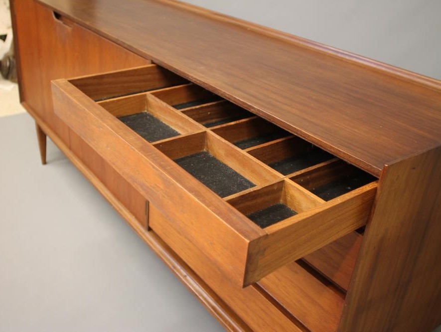 A DANISH DESIGN TEAK SIDEBOARD Image