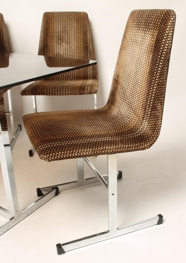 A PIEFF CHROME DINING SUITE Image