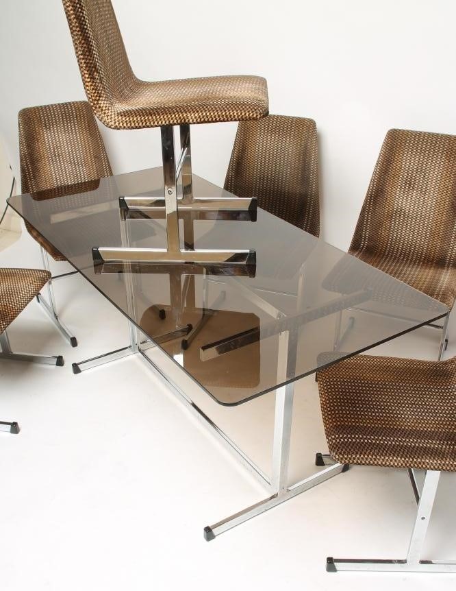 A PIEFF CHROME DINING SUITE Image