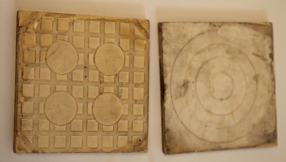 THREE MINTONS TILES Image