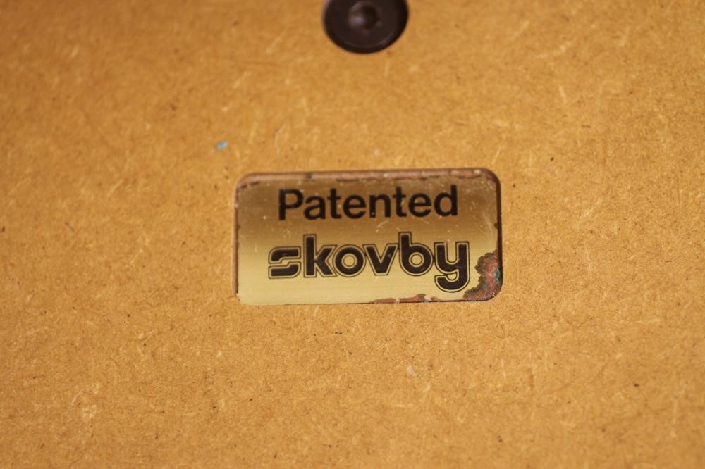 A SKOVBY OF DENMARK EXTENDING MAPLE DINING TABLE Image