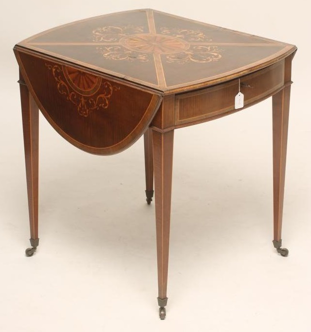 A MAHOGANY PEMBROKE TABLE Image