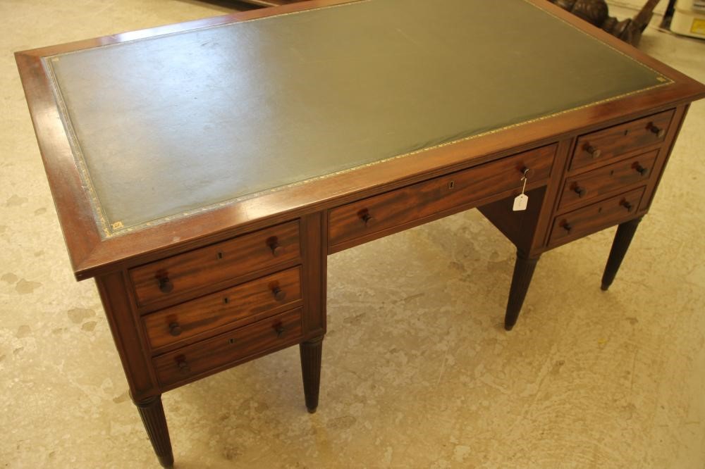 A MAHOGANY PARTNERS DESK Image