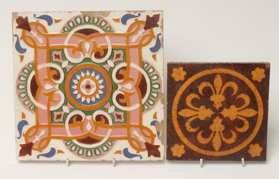 A MAW & CO. LARGE TILE Image