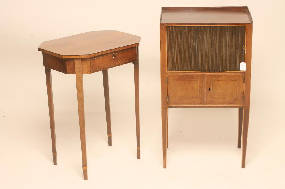 A GEORGIAN MAHOGANY WORK TABLE Image