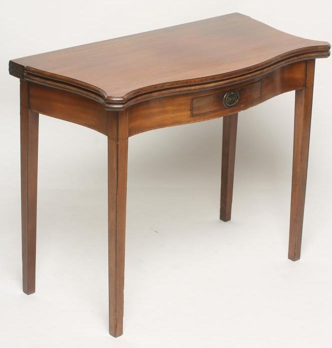 A GEORGIAN MAHOGANY FOLDING TEA TABLE Image