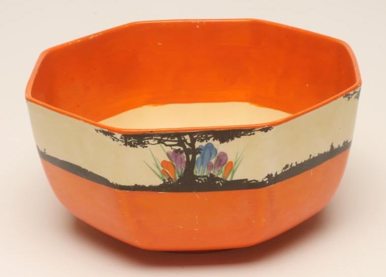 A CLARICE CLIFF NEWPORT POTTERY BIZARRE BOWL Image