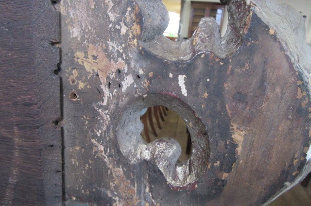 A GEORGIAN CARVED AND SILVERED WOOD PIER GLASS Image