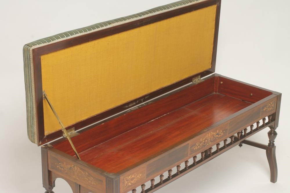 A VICTORIAN ROSEWOOD DUET STOOL Image