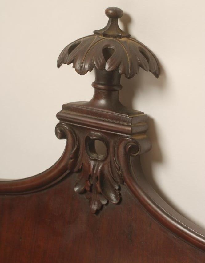 A PAIR OF MAHOGANY WALL BRACKET SHELVES Image