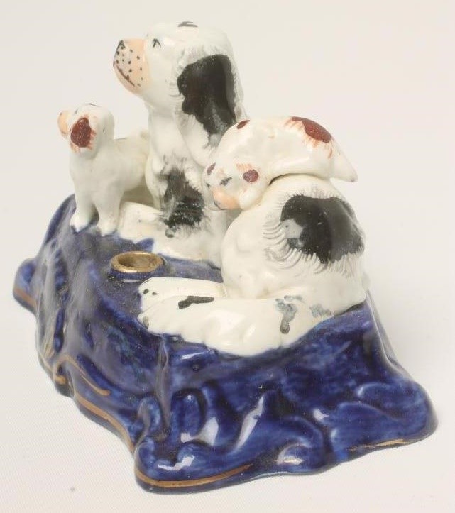A VICTORIAN STAFFORDSHIRE PORCELLANEOUS INKWELL Image