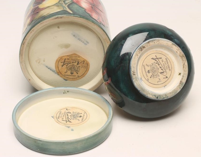 A MOORCROFT POTTERY JAR AND COVER Image