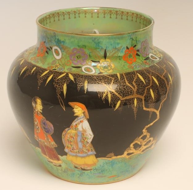 A CARLTON WARE CACHE-POT Image