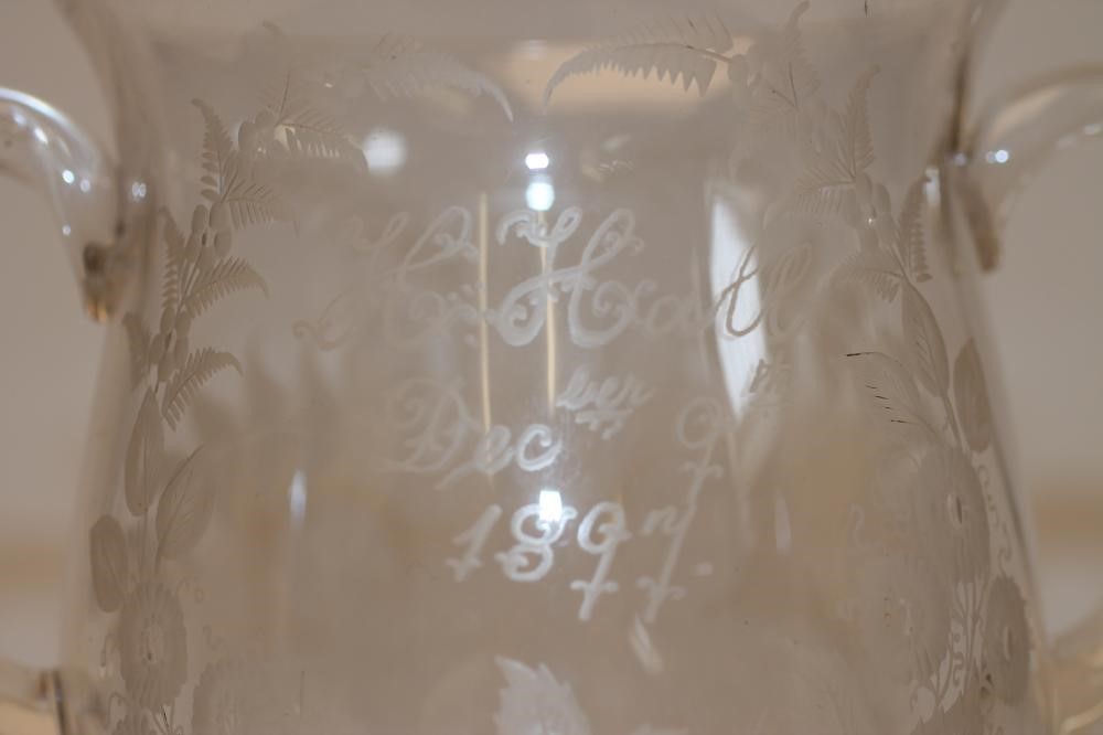 A LATE VICTORIAN GLASS GOBLET Image