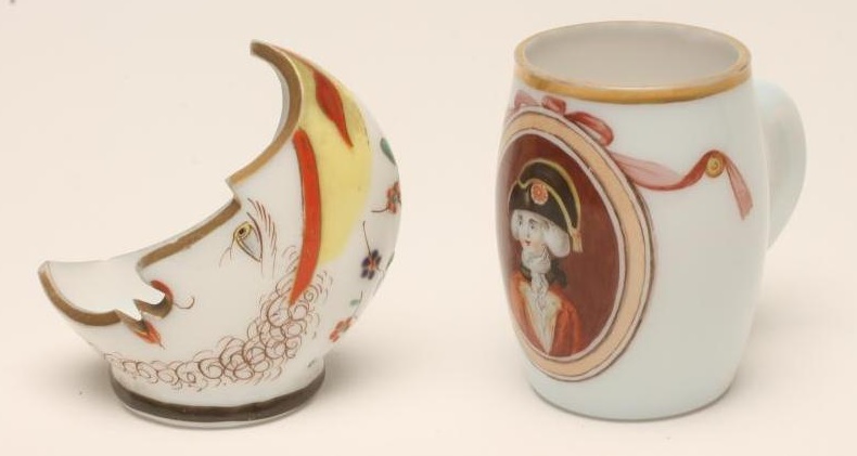 A GERMAN MILCHE GLASS SMALL JUG Image