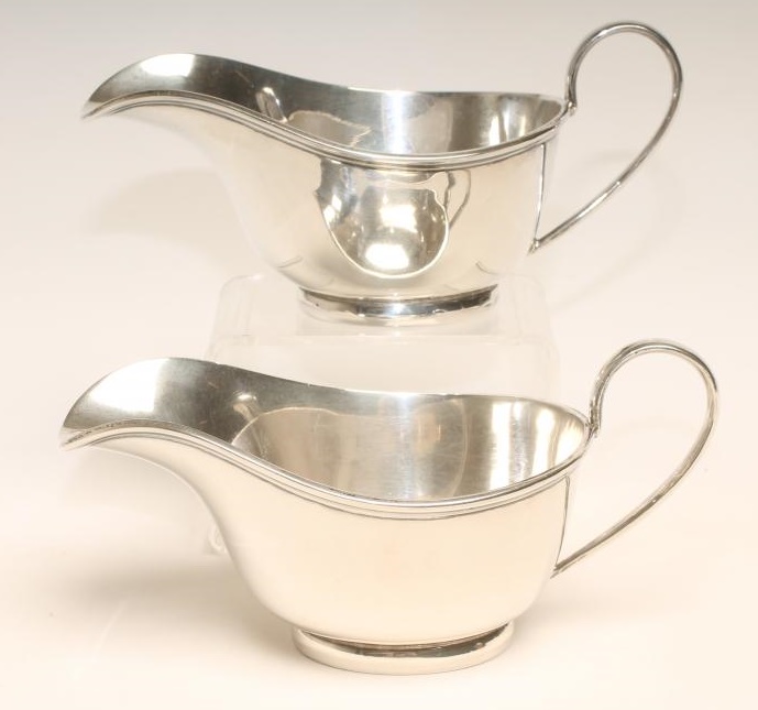 *A PAIR OF SILVER SAUCEBOATS Image