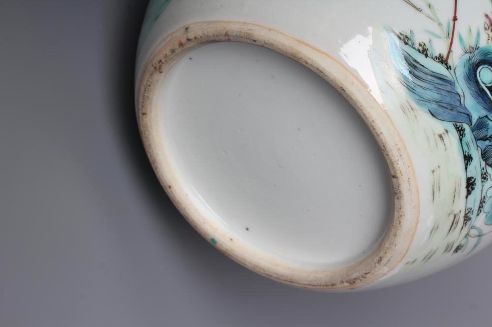 A CHINESE PORCELAIN JAR AND COVER of rounded cylindrical form Image