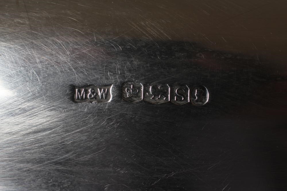 A SMALL SILVER ENTREE DISH AND COVER Image