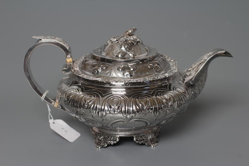 A GEORGE IV SILVER TEAPOT Image