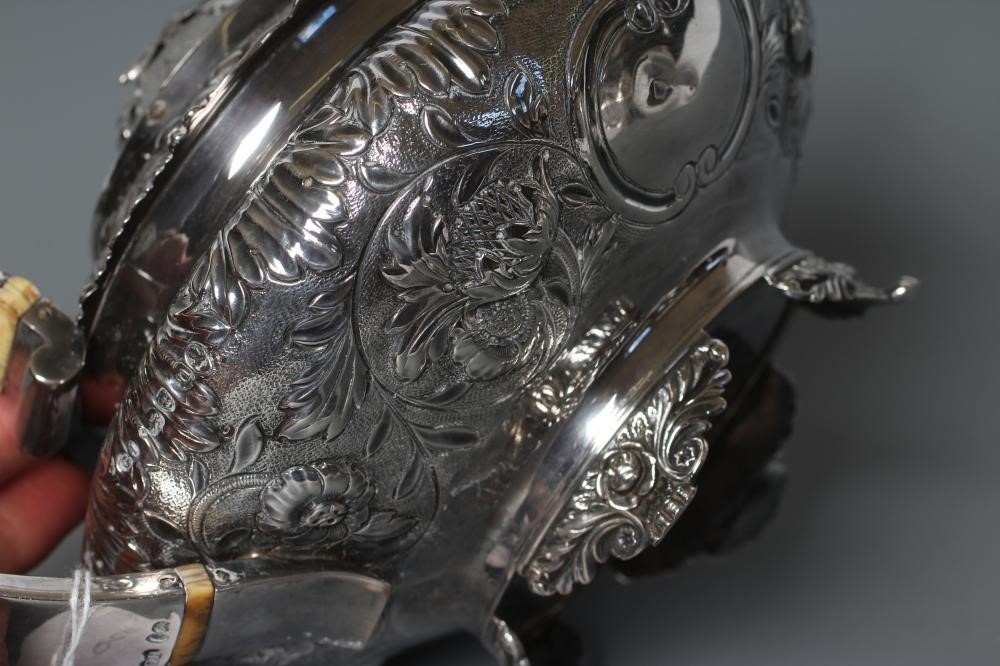 A GEORGE IV SILVER TEAPOT Image