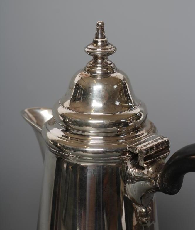 AN EDWARDIAN SILVER CAFE-AU-LAIT SET Image