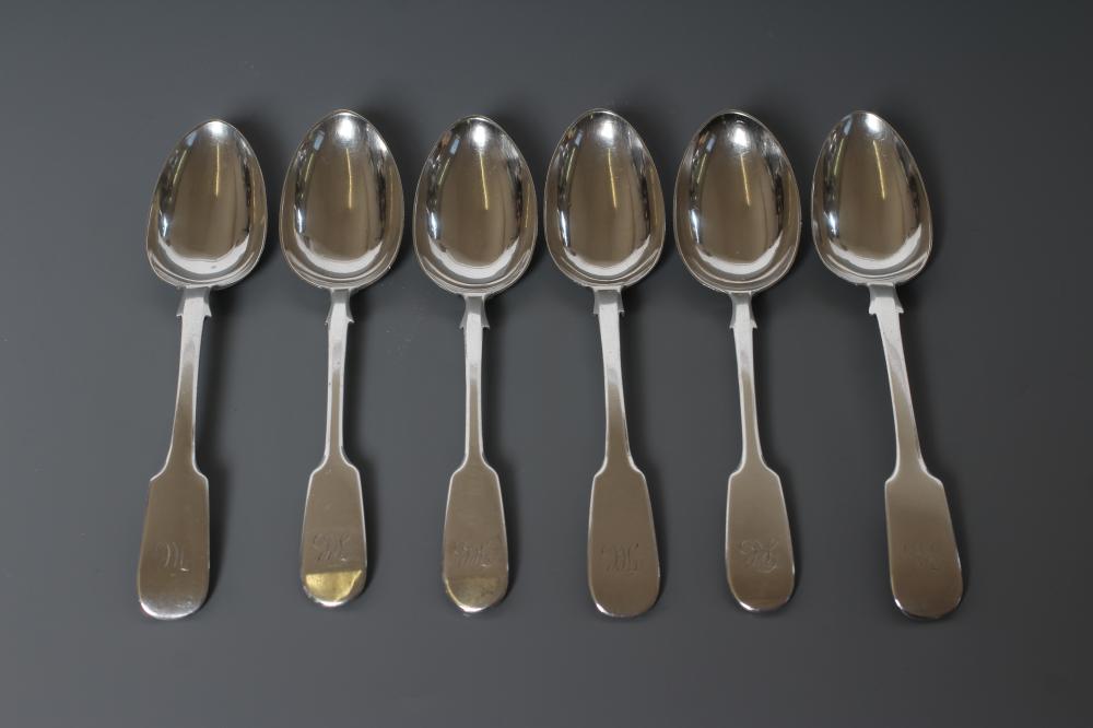 A SET OF THREE VICTORIAN SCOTTISH SILVER DESSERT SPOONS Image