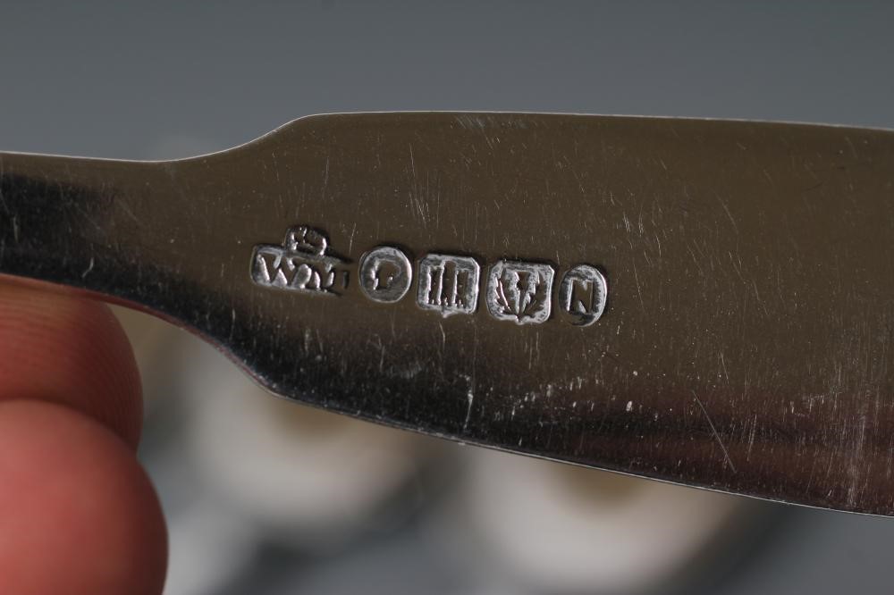 A SET OF THREE VICTORIAN SCOTTISH SILVER DESSERT SPOONS Image