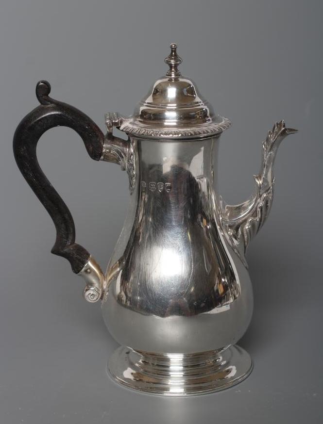 A LATE VICTORIAN SILVER SMALL CAFE AU LAIT POT Image