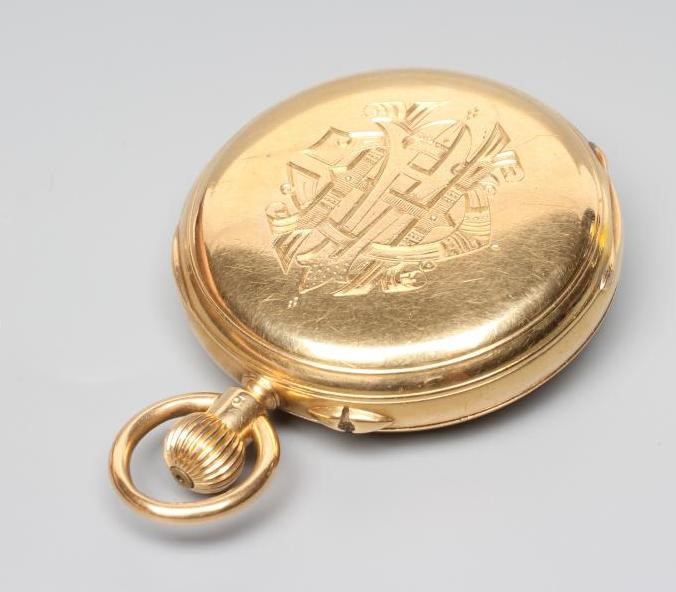 A LATE VICTORIAN 18CT GOLD TOP WIND HALF HUNTER POCKET WATCH Image