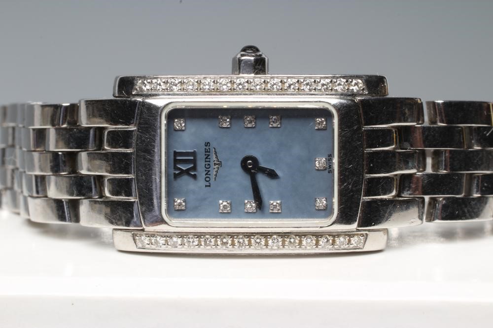 A LADY'S LONGINES DOLCE VITA WRISTWATCH Image