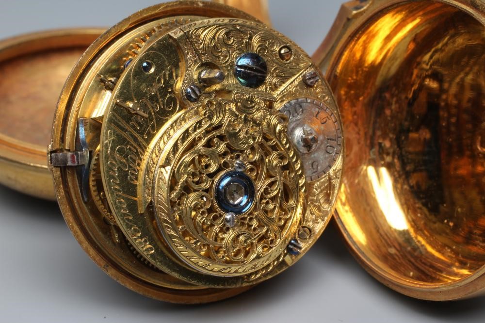 A GILT METAL PAIR CASED POCKET WATCH Image