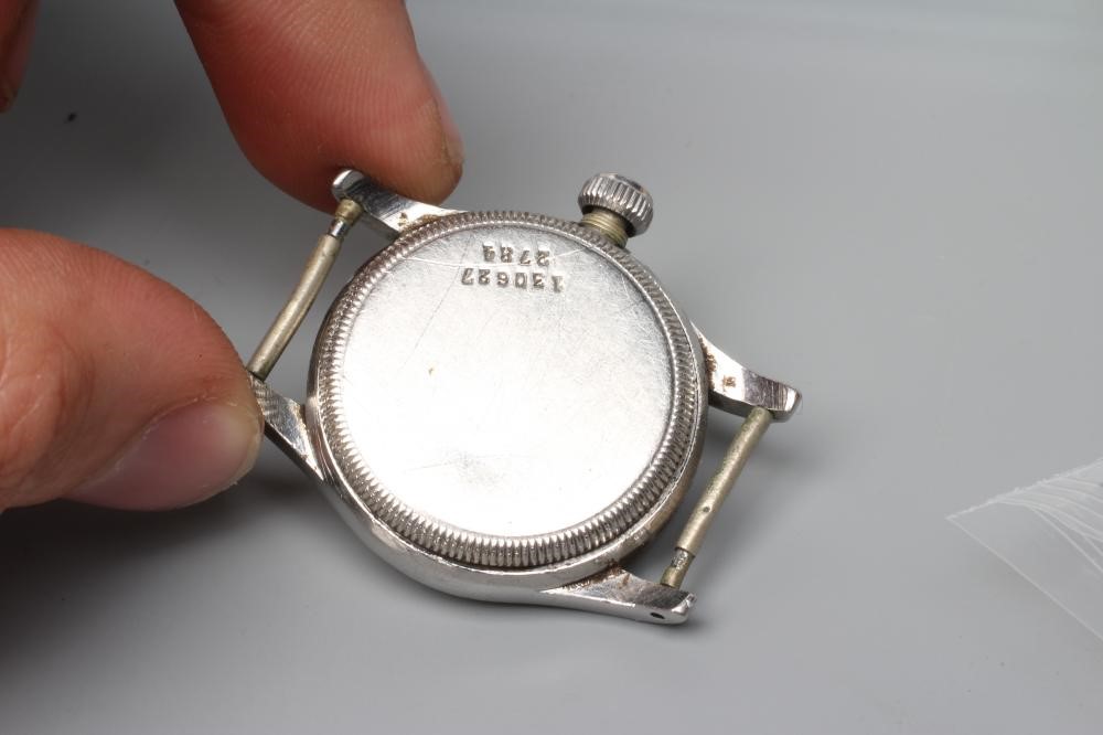 AN OYSTER WATCH COMPANY "JUNIOR SPORT" WRISTWATCH Image