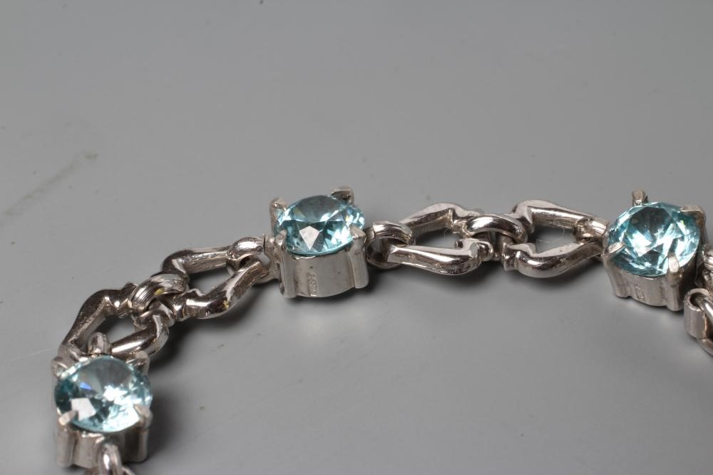 A BLUE TOPAZ BRACELET Image