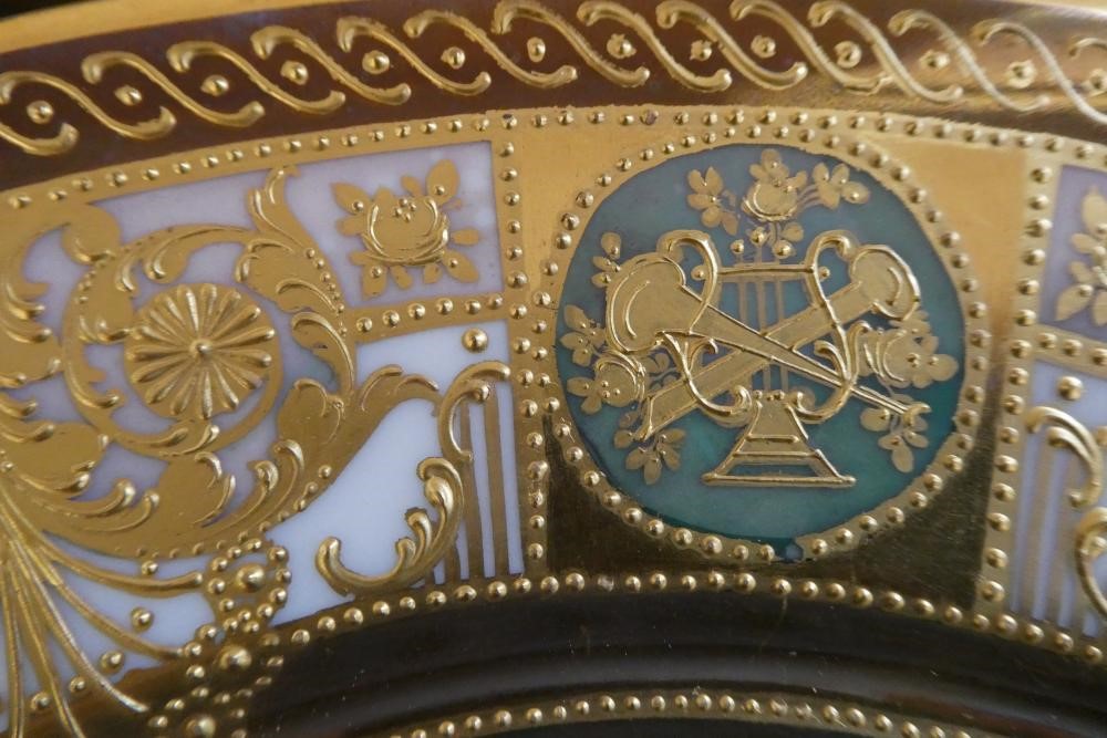 A PAIR OF ROSENTHAL PORCELAIN CABINET PLATES Image