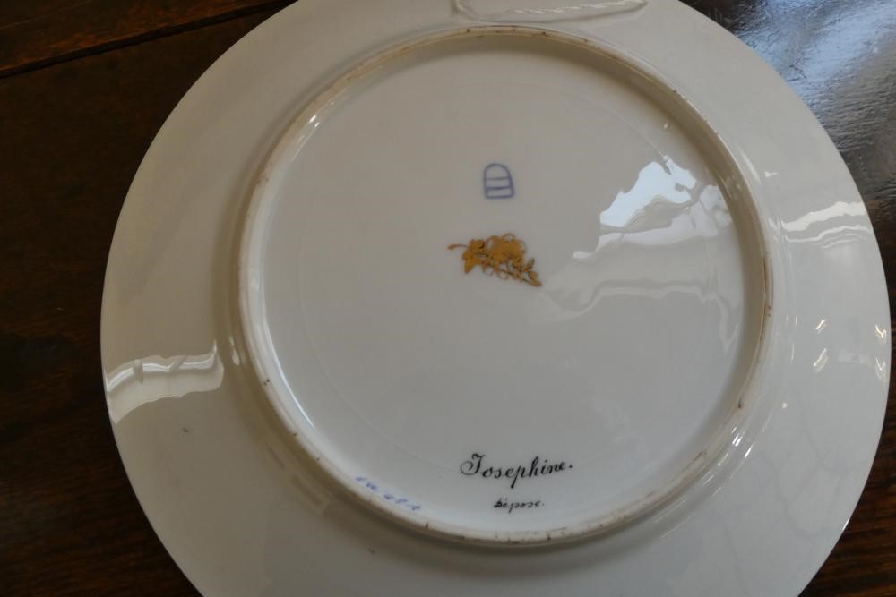 A PAIR OF ROSENTHAL PORCELAIN CABINET PLATES Image