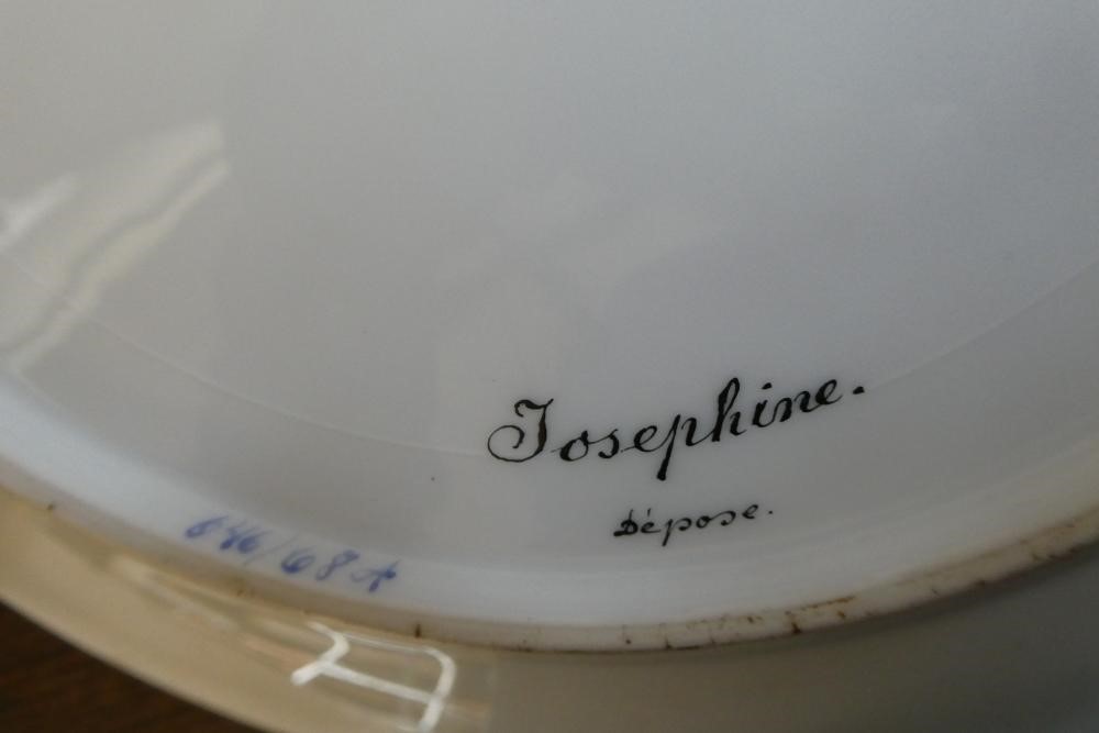 A PAIR OF ROSENTHAL PORCELAIN CABINET PLATES Image