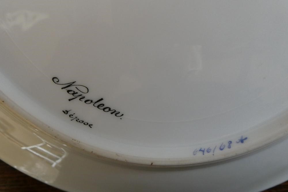 A PAIR OF ROSENTHAL PORCELAIN CABINET PLATES Image