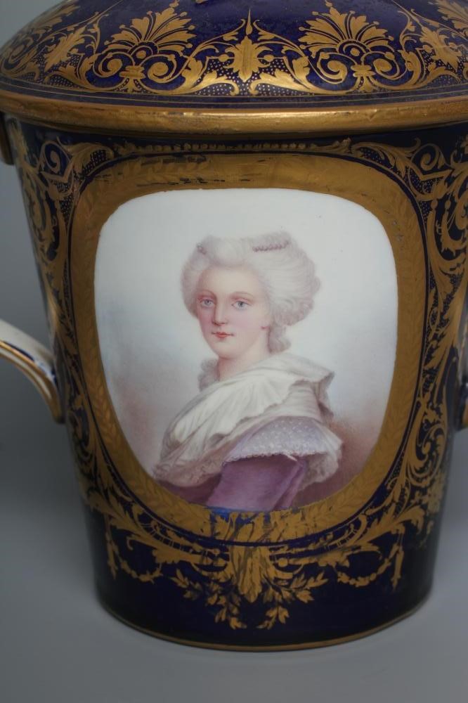 A FRENCH PORCELAIN LARGE TWO HANDLED CUP AND COVER Image