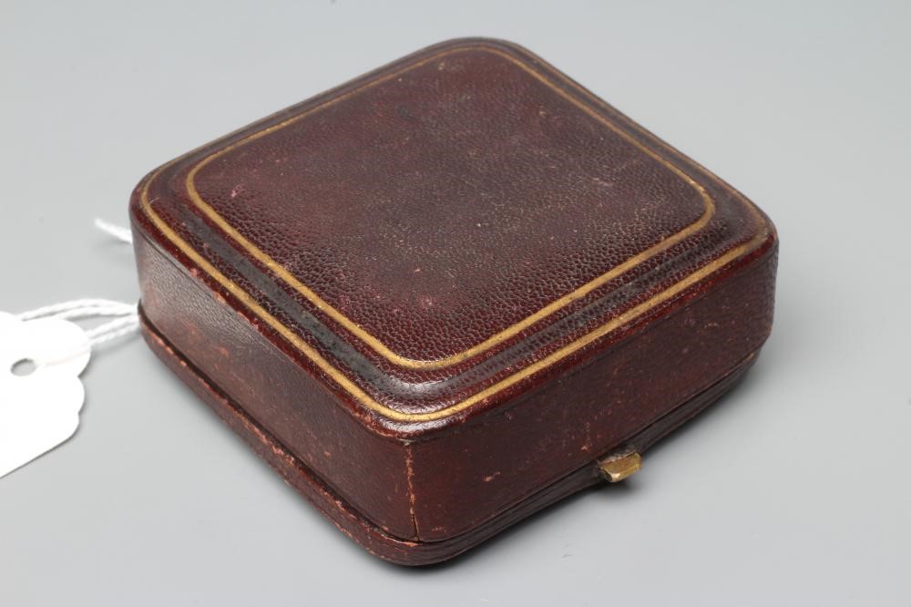 A VICTORIAN BOSS BROOCH Image