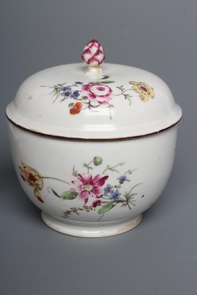 A HOCHST PORCELAIN TEAPOT AND COVER Image