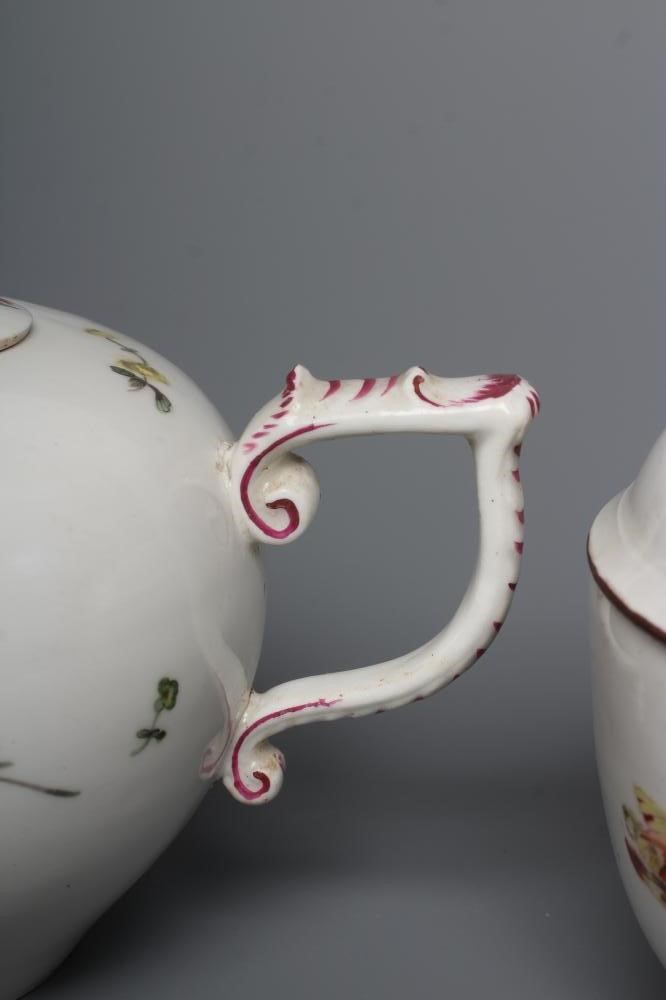 A HOCHST PORCELAIN TEAPOT AND COVER Image