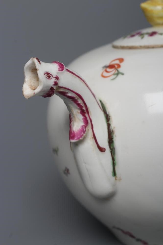 A HOCHST PORCELAIN TEAPOT AND COVER Image