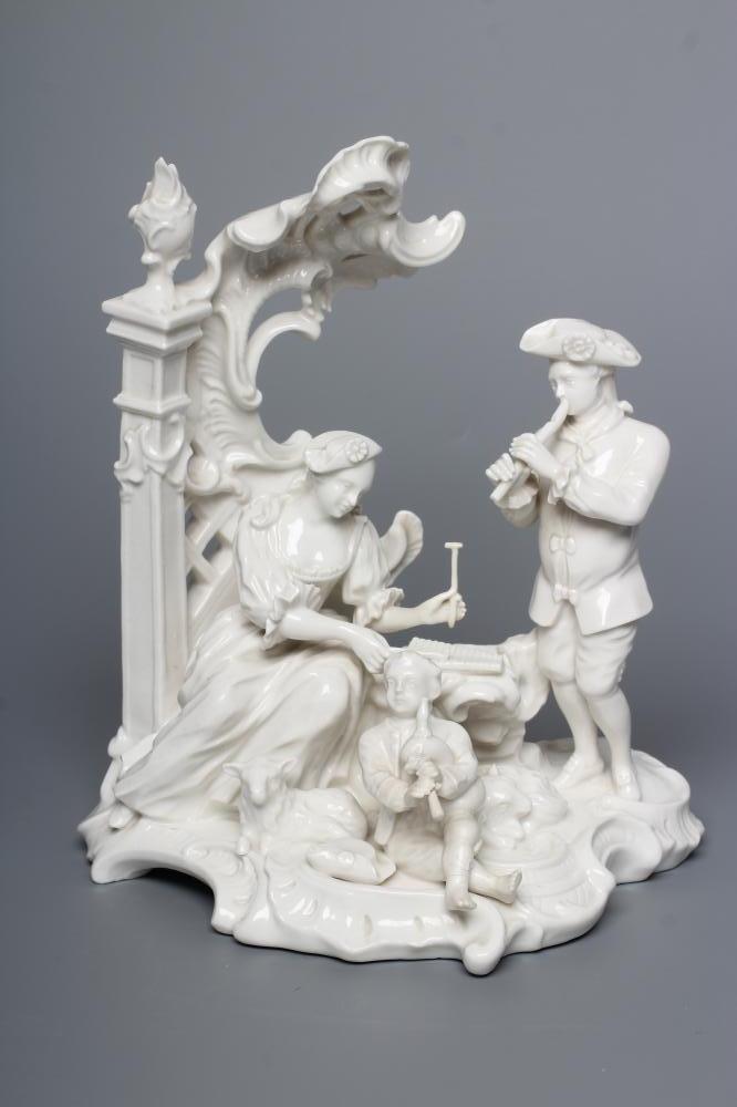A NYMPHENBURG BLANC-DE-CHINE PORCELAIN FIGURE GROUP Image