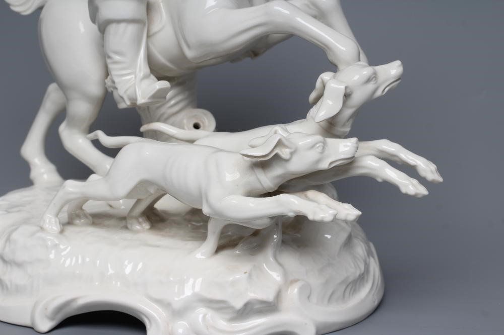 A LARGE NYMPHENBURG BLANC-DE-CHINE PORCELAIN "FRANKENTHAL HUNT" PORCELAIN FIGURE GROUP Image